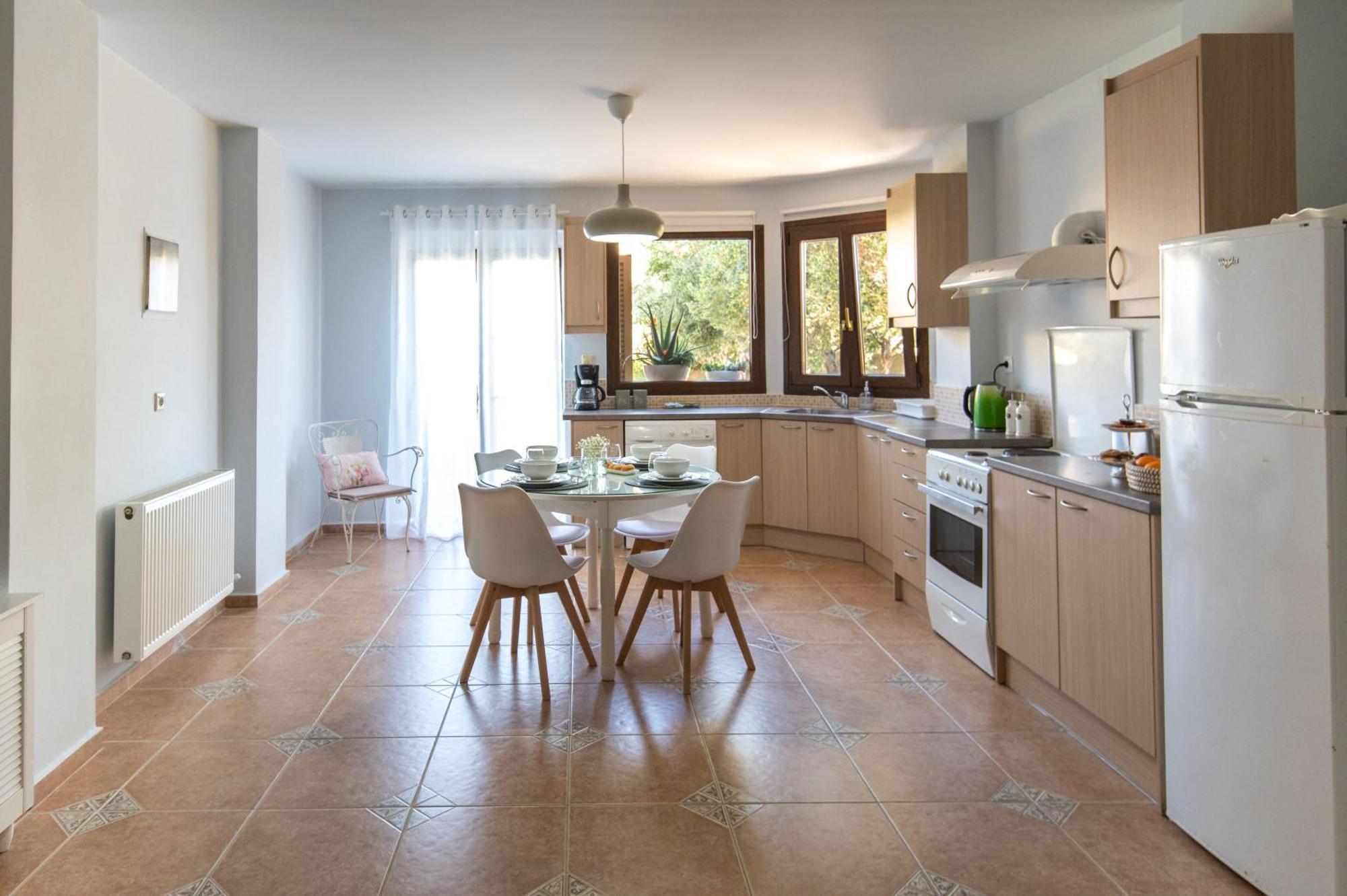 Natalia'S Apartment In Tavronitis ภายนอก รูปภาพ