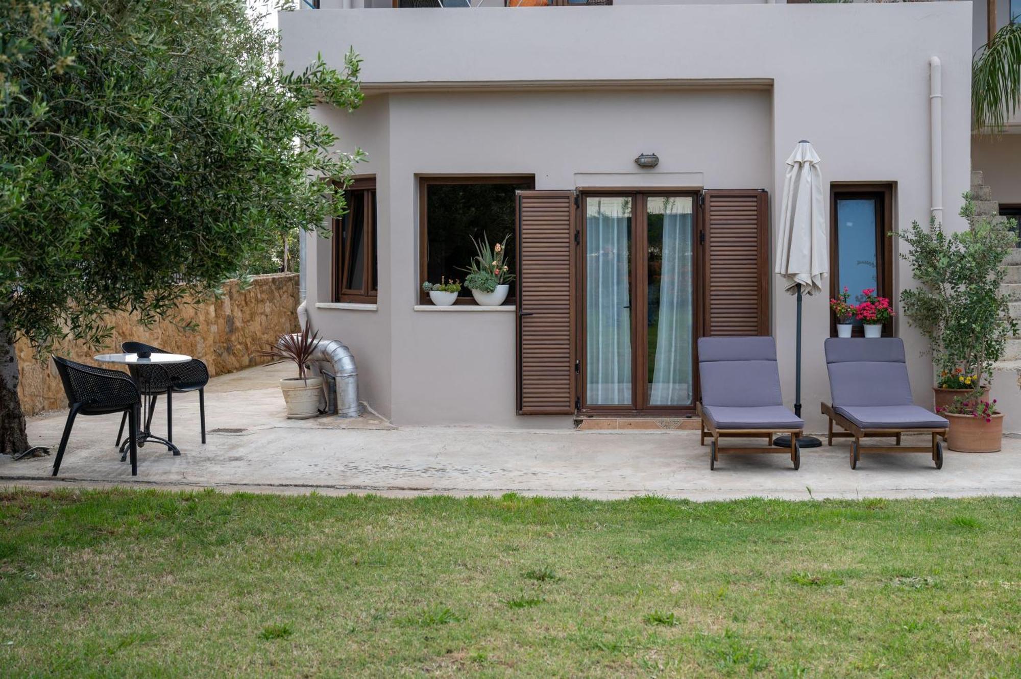 Natalia'S Apartment In Tavronitis ภายนอก รูปภาพ
